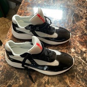 Prada shoe like new